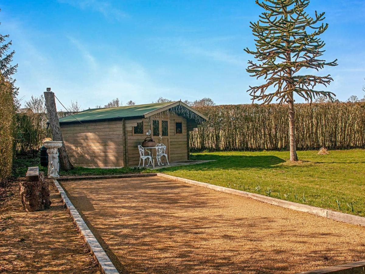Beautiful And Spacious Holiday Home With P Tanque Court And Countryside Views Сом-Лёз Номер фото