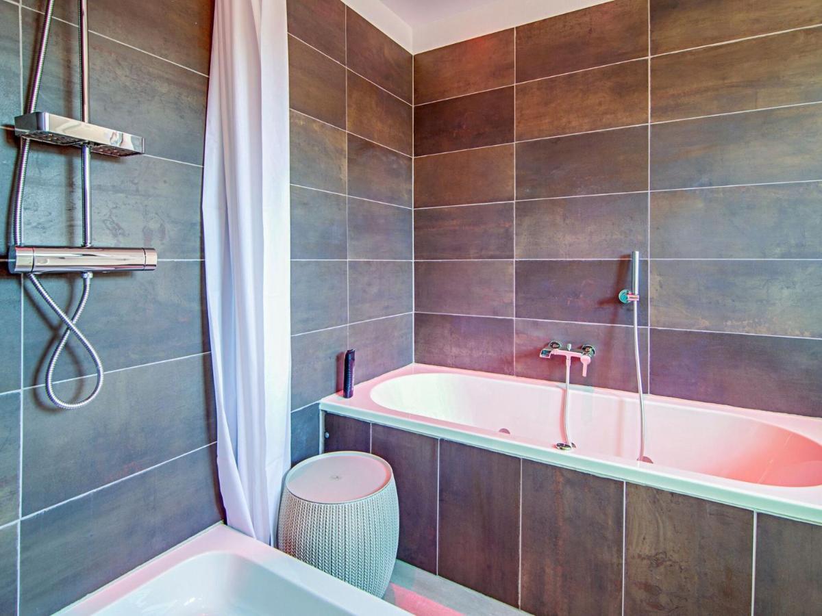 Beautiful And Spacious Holiday Home With P Tanque Court And Countryside Views Сом-Лёз Экстерьер фото